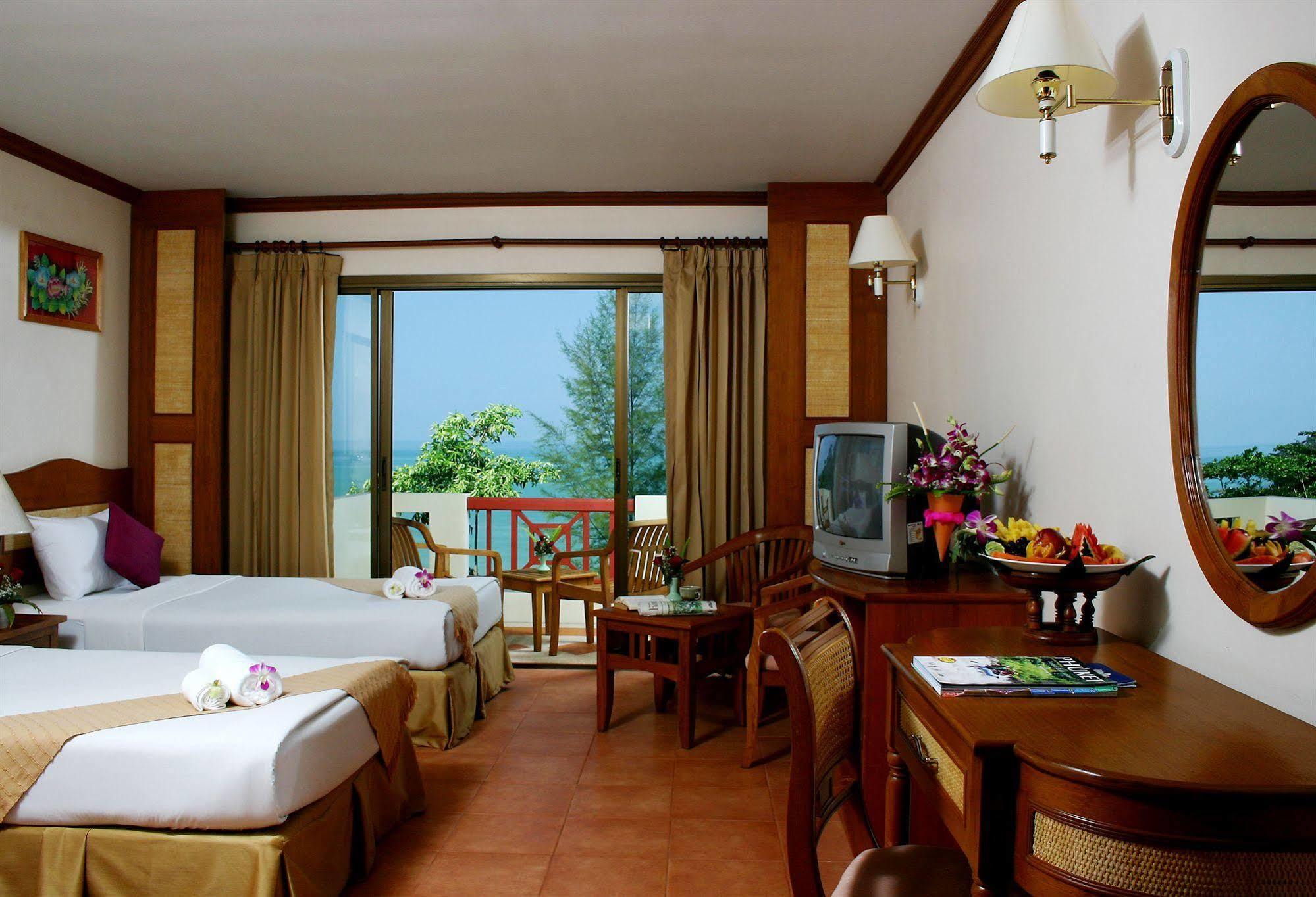 Khaolak Sunset Resort - Adults Only - Sha Extra Plus Khao Lak Exterior photo