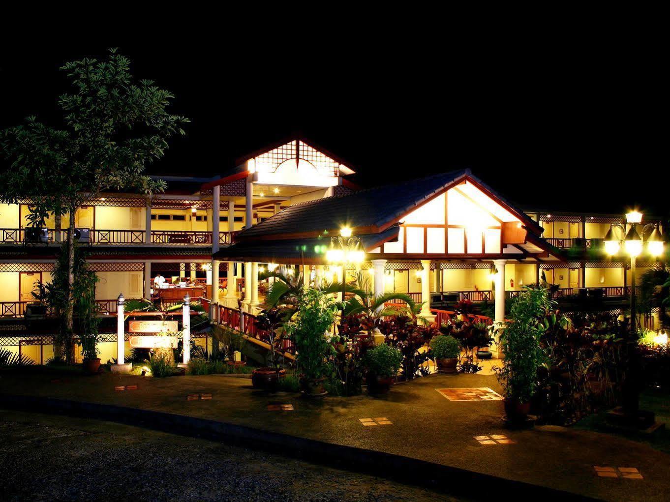Khaolak Sunset Resort - Adults Only - Sha Extra Plus Khao Lak Exterior photo