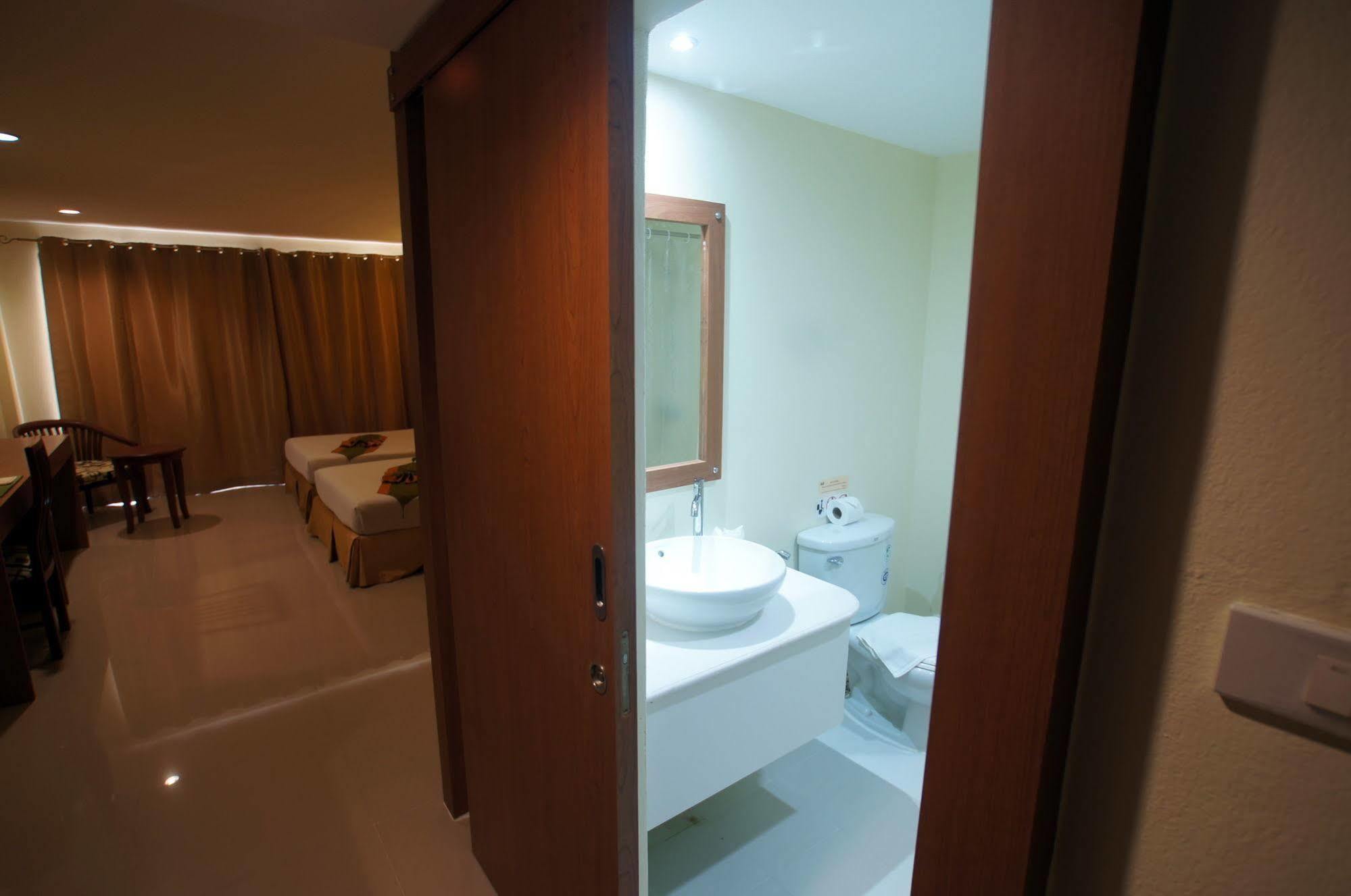 Khaolak Sunset Resort - Adults Only - Sha Extra Plus Khao Lak Exterior photo